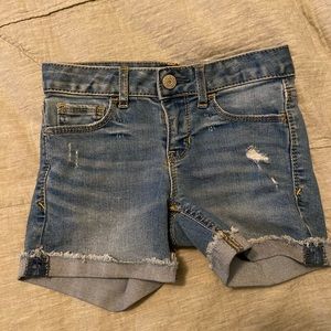 Girls gap distressed denim shorts size 6